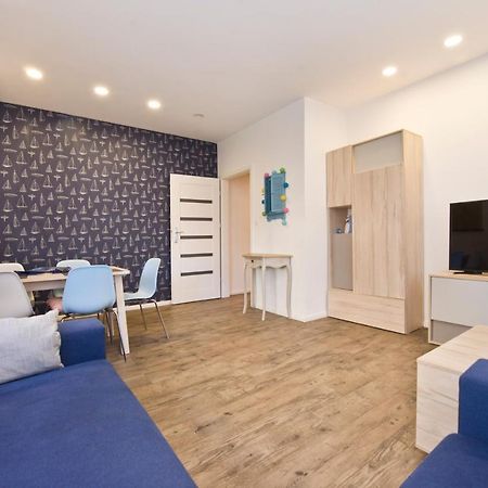 Kawalerka Refektarska Krr Apartment Гданск Екстериор снимка