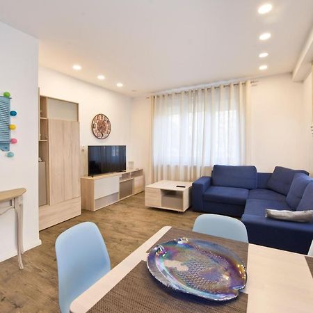Kawalerka Refektarska Krr Apartment Гданск Екстериор снимка