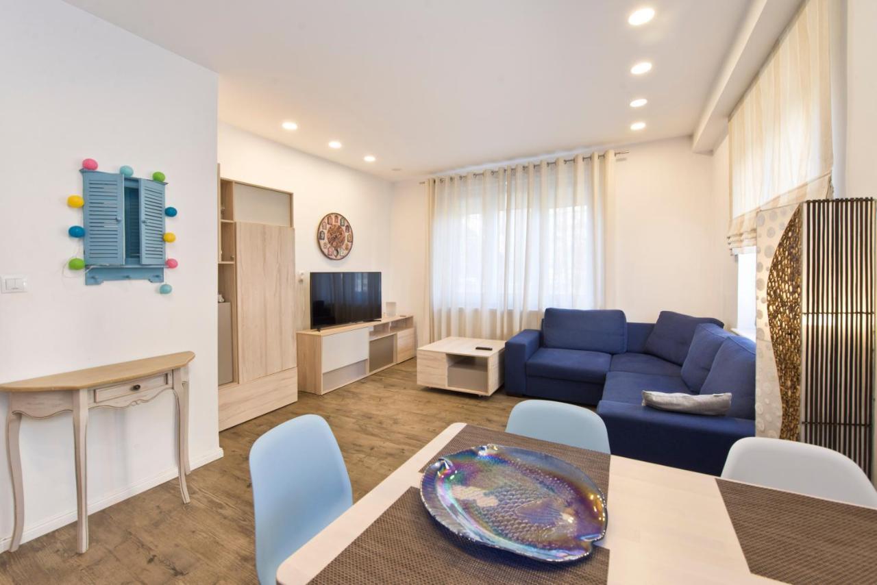 Kawalerka Refektarska Krr Apartment Гданск Екстериор снимка